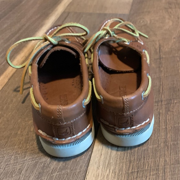 Sperry Top Siders Like New - Picture 4 of 5